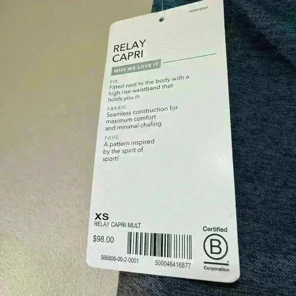 Athleta Relay Capri Multi Woman’s NWT - Picture 3 of 6